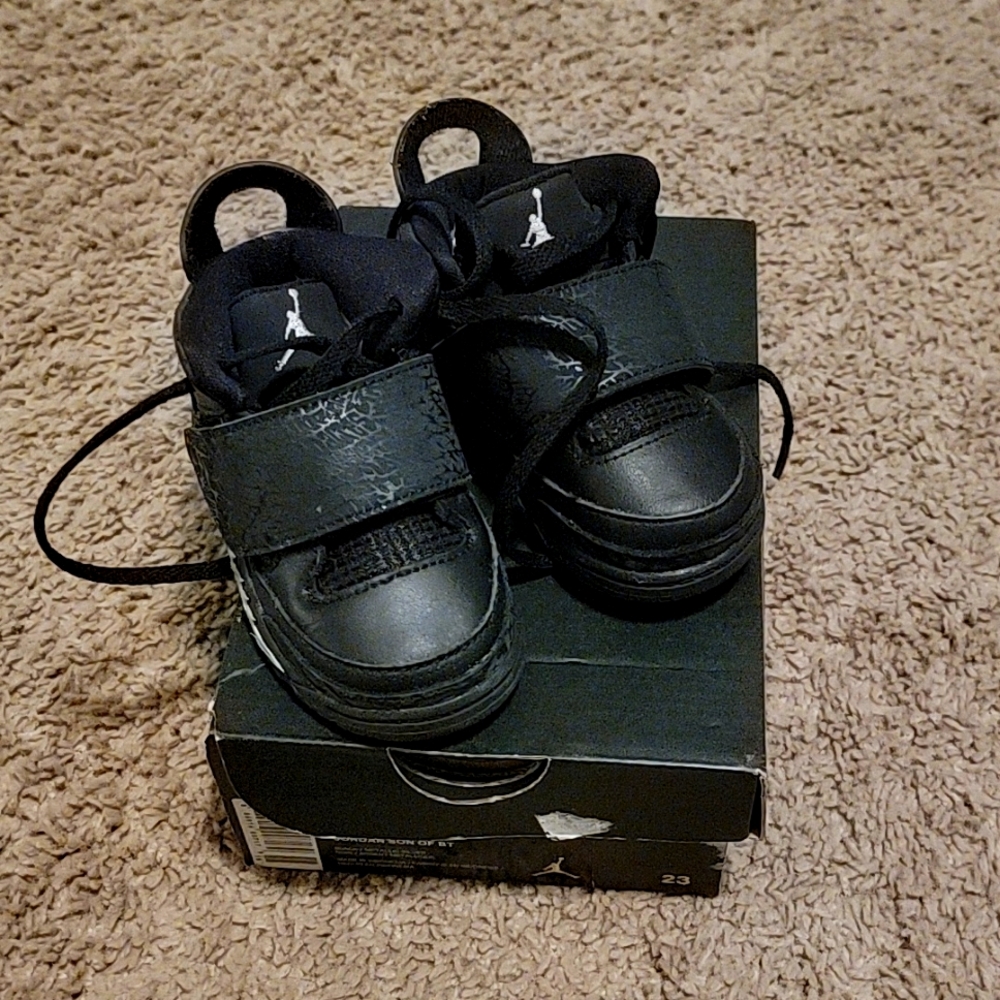 Like New Jordan Son of BT Sz 5c